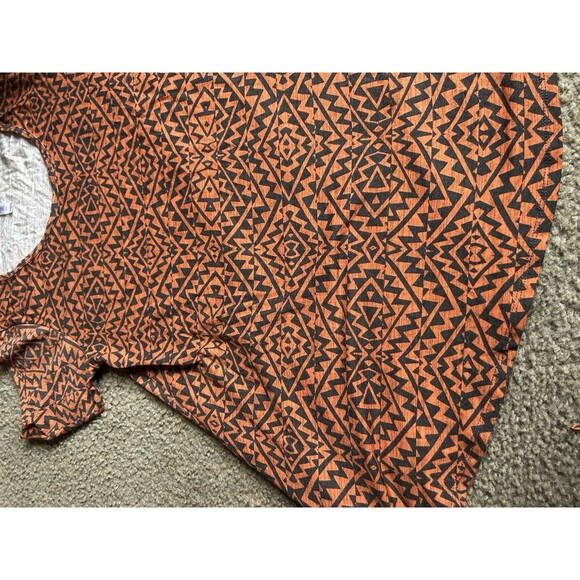 NWT LuLaRoe LLR Perfect T Sz MED Orange & Black Aztec Tribal - Picture 2 of 4